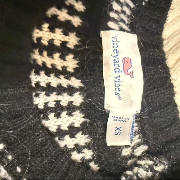 Vineyard Vines Fair Isle Black and Cream Wool Blend Women's Sweater - Picture 8 of 8